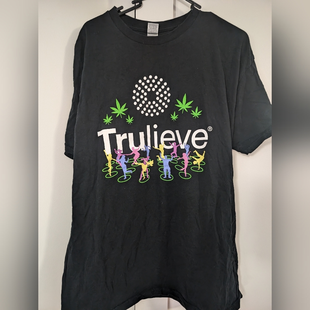 Trulieve Dancing Cannabis T Shirt XL